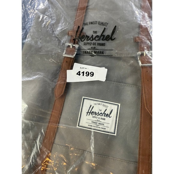 Herschel Supply Co Retreat Backpack Grey Classic 19.5L Laptop School Travel NWT - Picture 9 of 9
